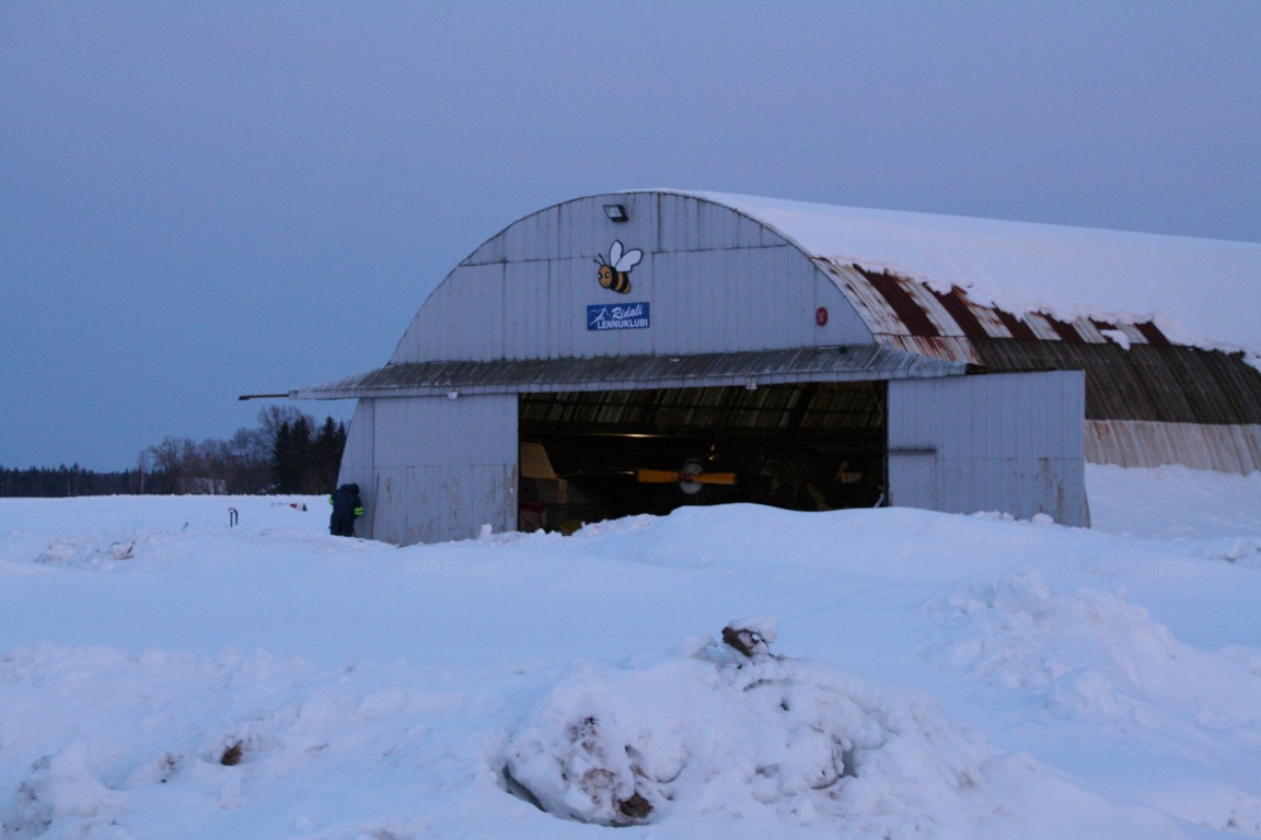 ...tunni pärast oli üks uks valla...
