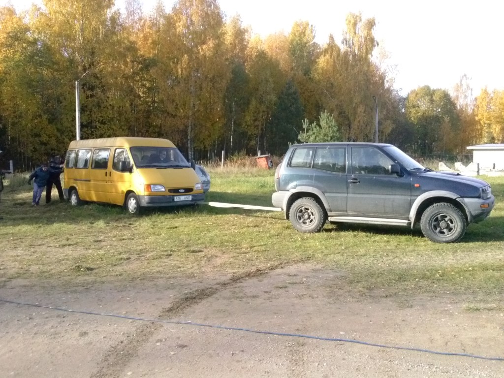 Teisaldati Kerdi kollane autobuss