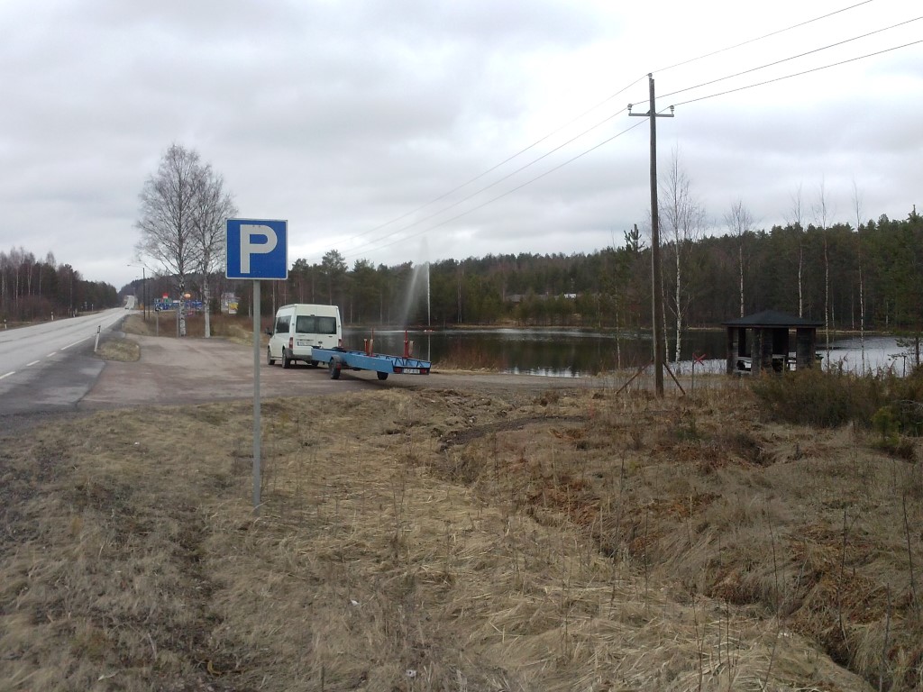 Purskaevuga kena järve ääres...