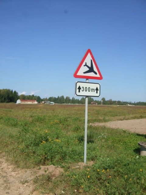 Tänud Laurile märkide soetamise ja Veikole paigaldamise eest, 